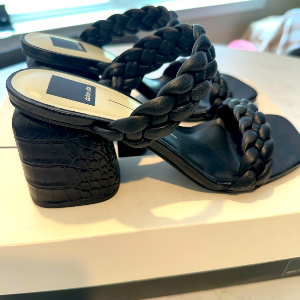 Heeled sandals 8 in box